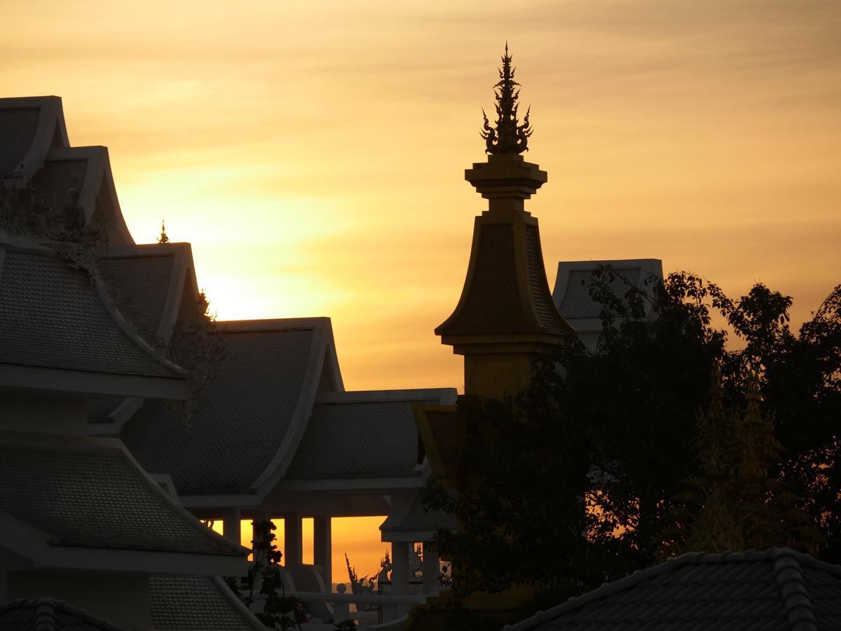 Reun Pon Aek Hotel Chiang Rai Exterior foto